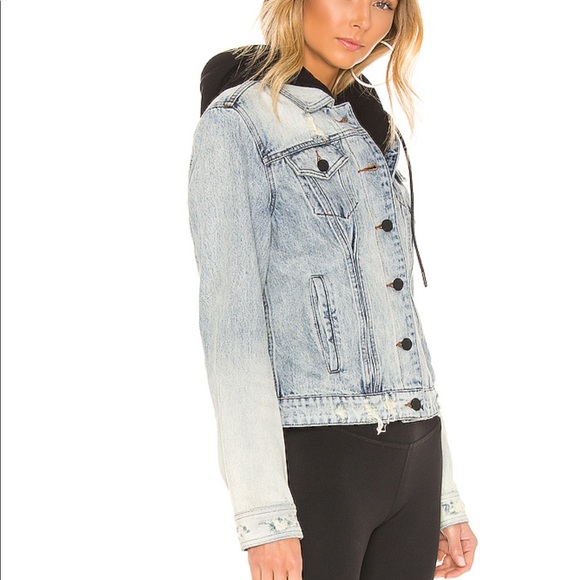 NWOT BLANKNYC REVOLVE Casual Encounter Jean Jacket - Picture 5 of 5